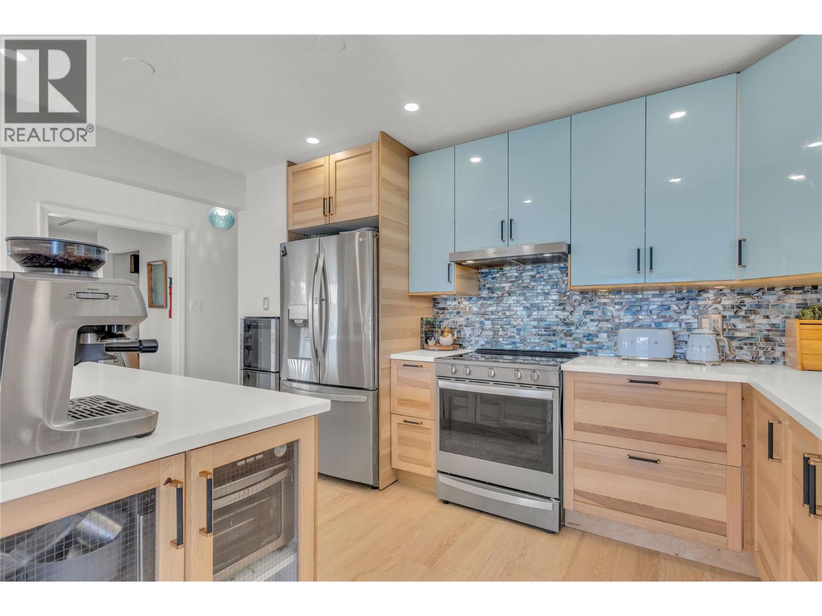 3991 Desert Pines Avenue, Peachland, British Columbia  V0H 1X2 - Photo 10 - 10375926