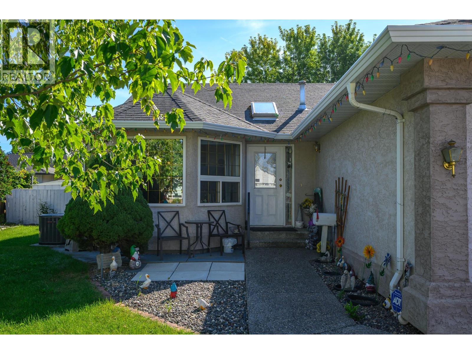 2424 Bradley Drive, Armstrong, British Columbia  V4Y 0C4 - Photo 2 - 10379396