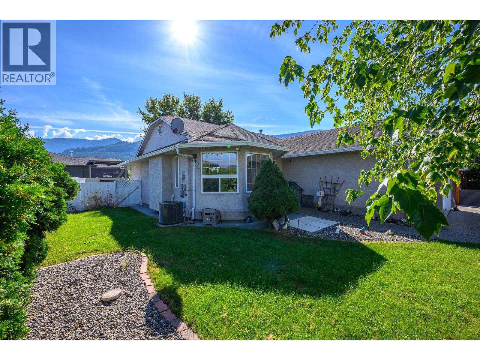 2424 Bradley Drive, Armstrong, British Columbia  V4Y 0C4 - Photo 3 - 10379396