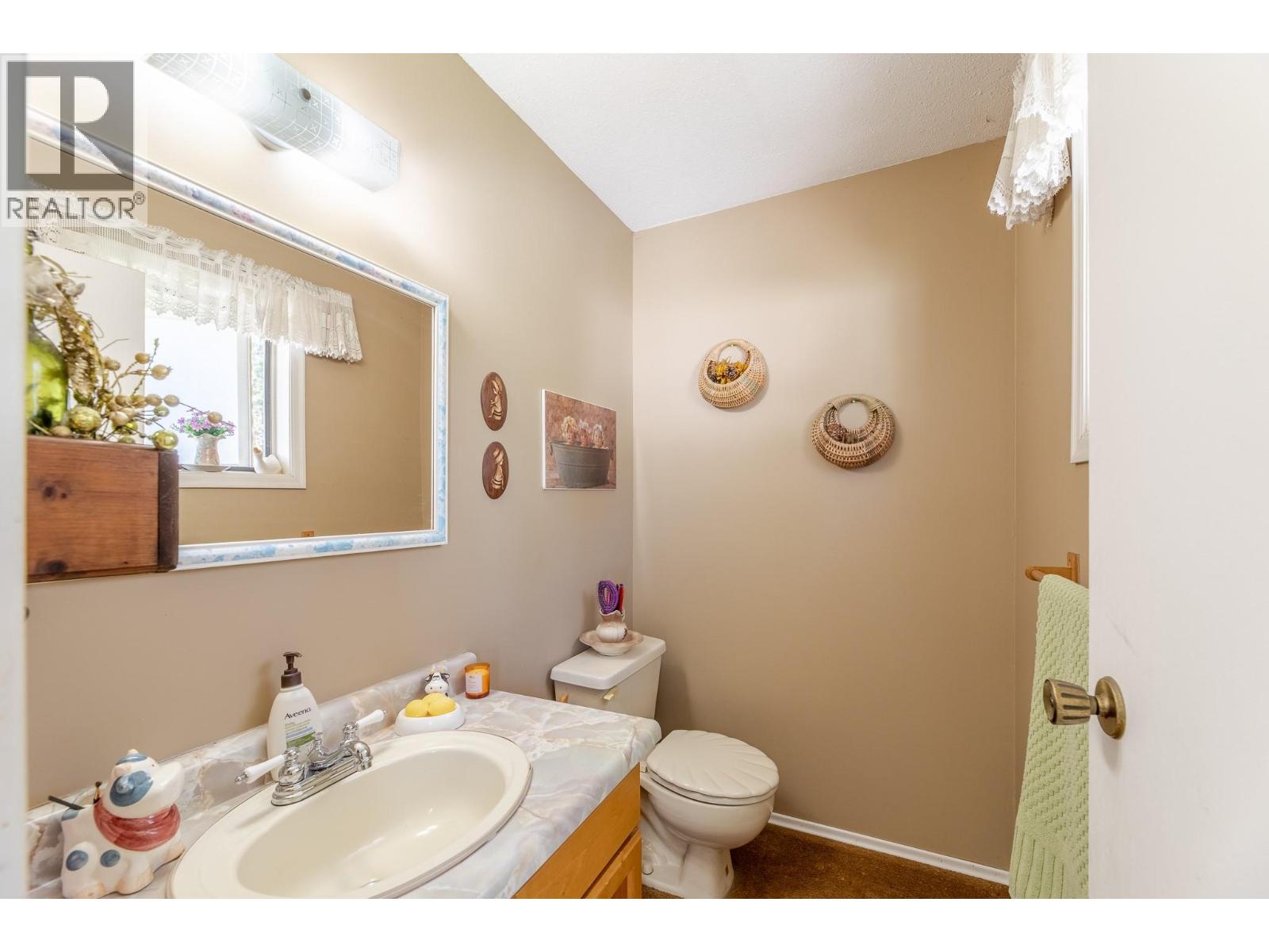 2210 West Bench Drive, Penticton, British Columbia  V2A 8Z6 - Photo 32 - 10383049