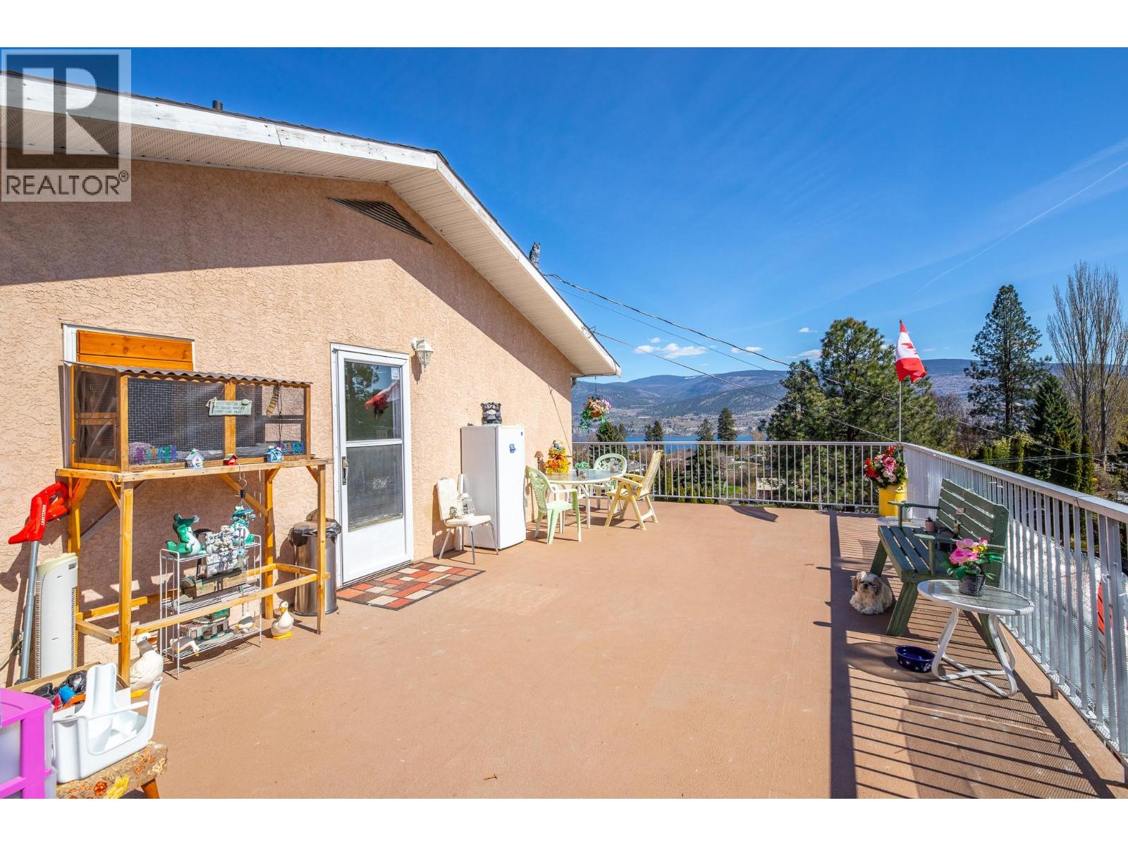 2210 West Bench Drive, Penticton, British Columbia  V2A 8Z6 - Photo 4 - 10383049