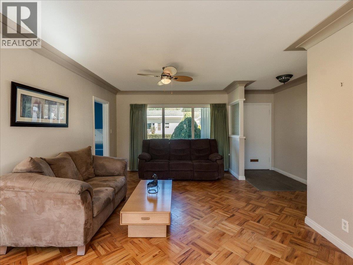 526 Portia Crescent, Trail, British Columbia  V1R 1A9 - Photo 12 - 10383042