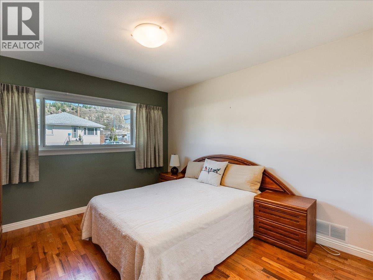 526 Portia Crescent, Trail, British Columbia  V1R 1A9 - Photo 24 - 10383042