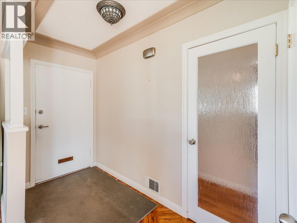 526 Portia Crescent, Trail, British Columbia  V1R 1A9 - Photo 28 - 10383042