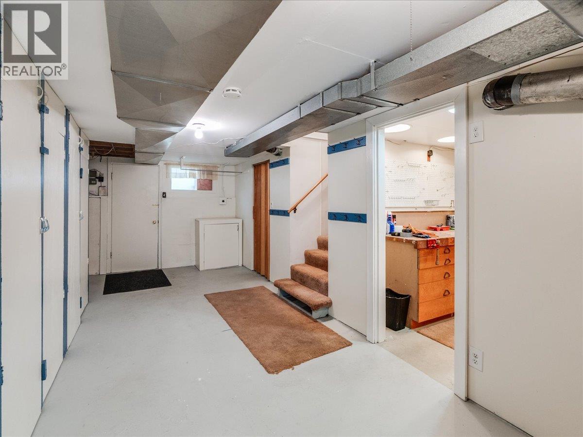 526 Portia Crescent, Trail, British Columbia  V1R 1A9 - Photo 30 - 10383042