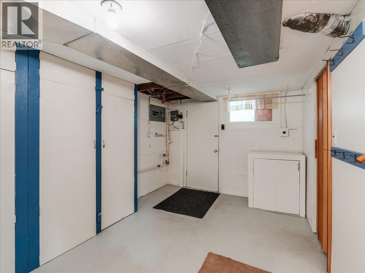 526 Portia Crescent, Trail, British Columbia  V1R 1A9 - Photo 36 - 10383042