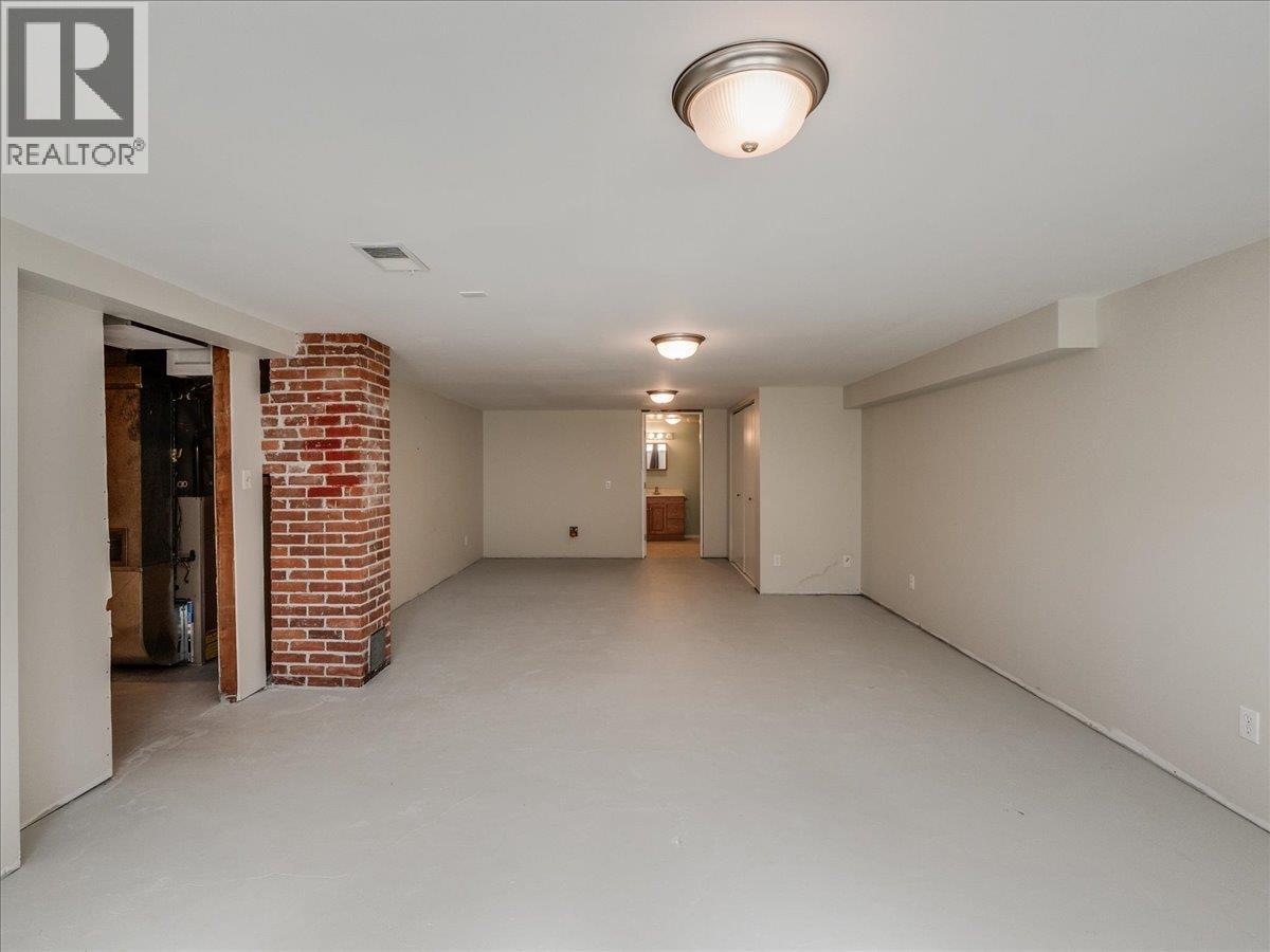 526 Portia Crescent, Trail, British Columbia  V1R 1A9 - Photo 37 - 10383042