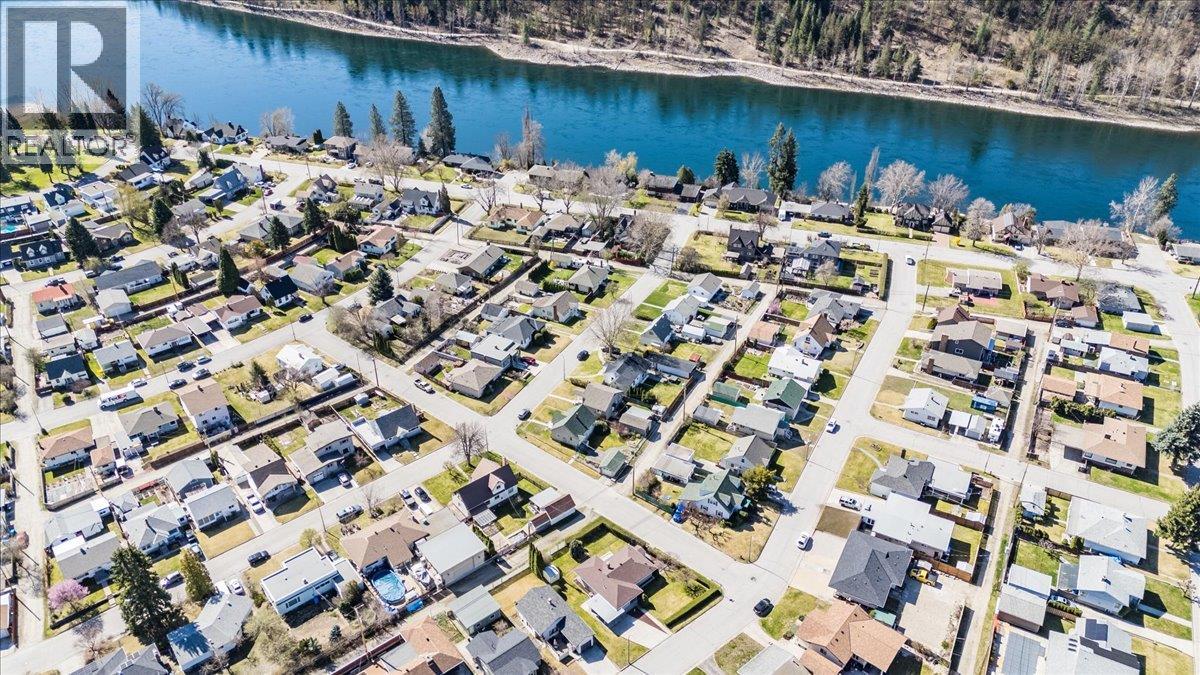 526 Portia Crescent, Trail, British Columbia  V1R 1A9 - Photo 60 - 10383042