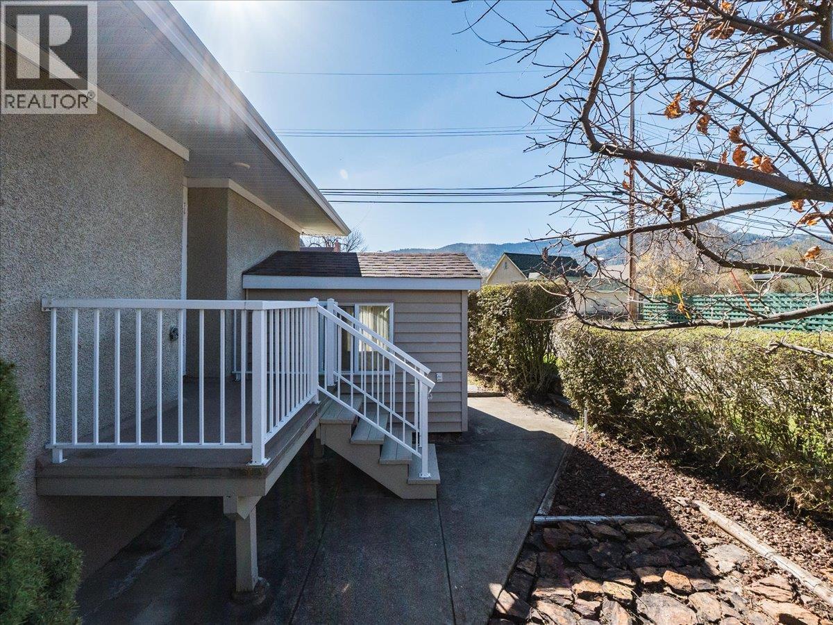 526 Portia Crescent, Trail, British Columbia  V1R 1A9 - Photo 64 - 10383042