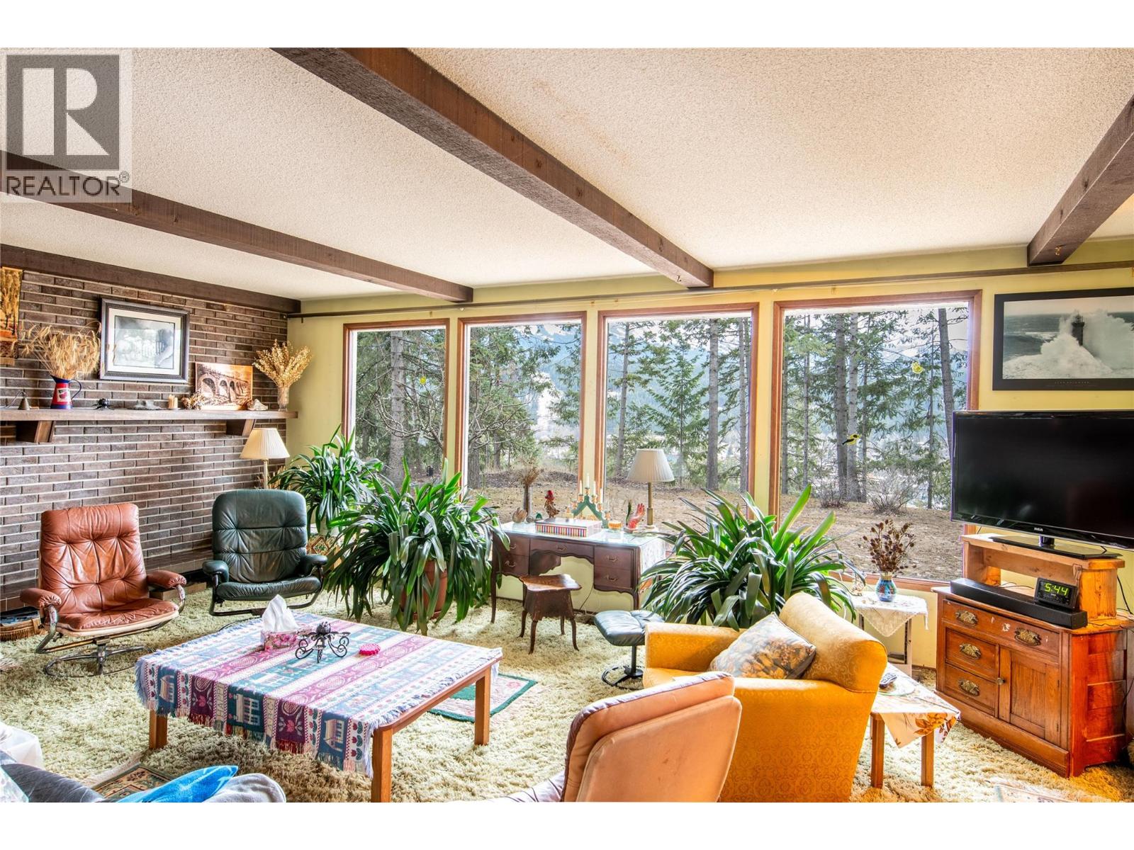 1420 Birch Crescent, Golden, British Columbia  V0A 1H6 - Photo 2 - 10382887