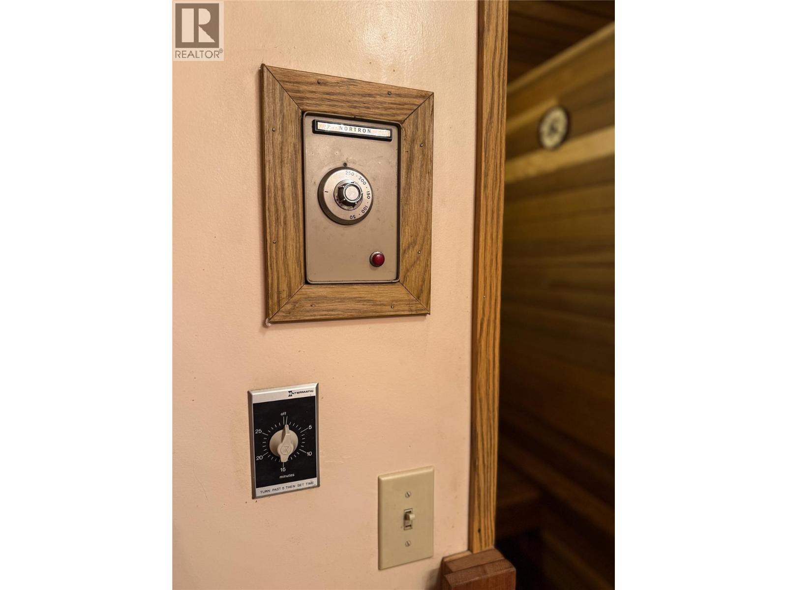 1420 Birch Crescent, Golden, British Columbia  V0A 1H6 - Photo 32 - 10382887