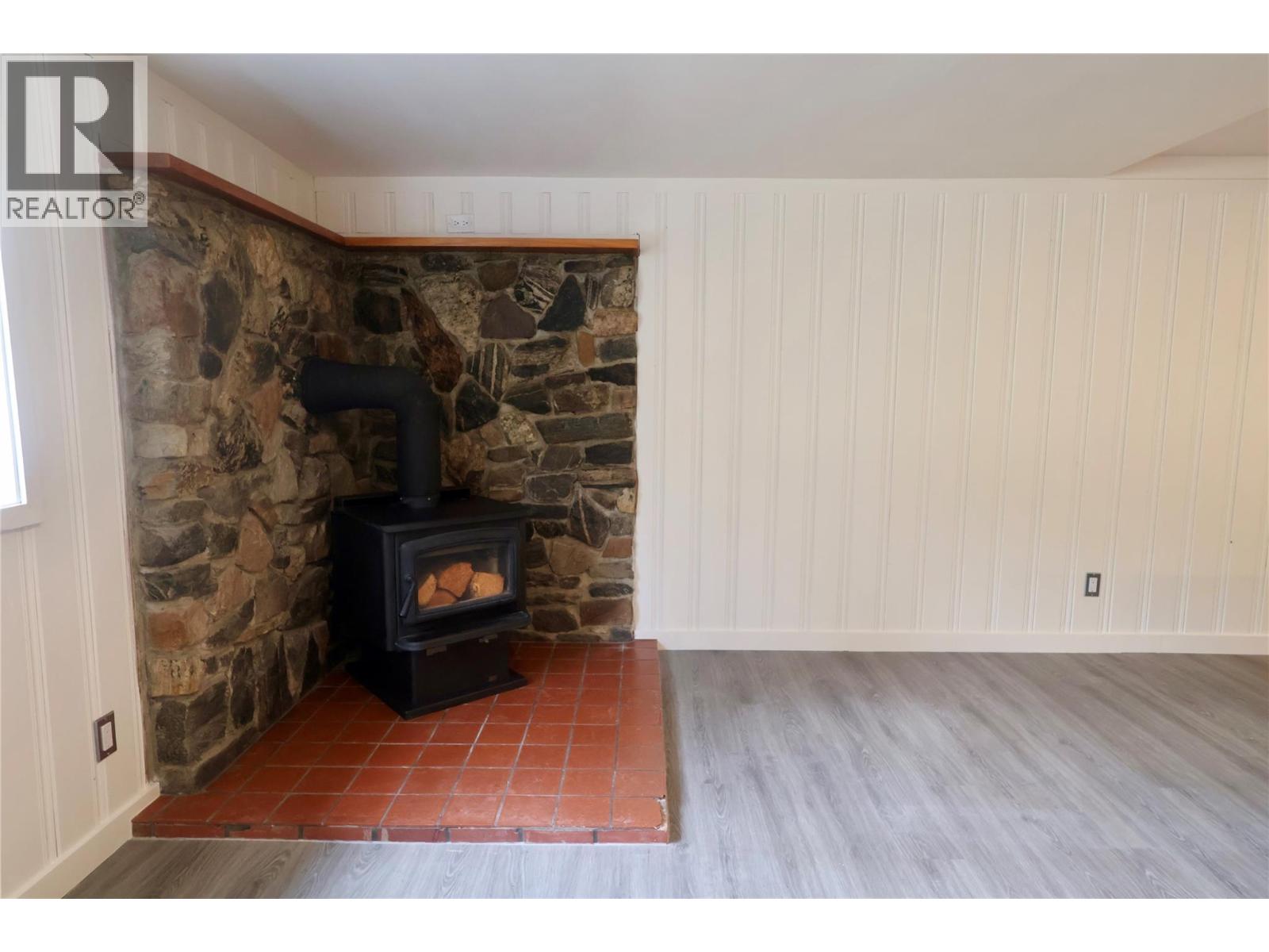 1229 Alexander Drive, Golden, British Columbia  V0A 1H0 - Photo 11 - 10381956