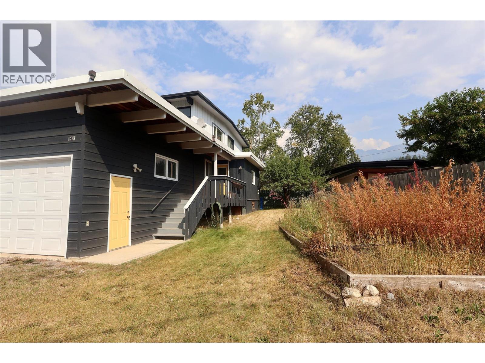 1229 Alexander Drive, Golden, British Columbia  V0A 1H0 - Photo 20 - 10381956