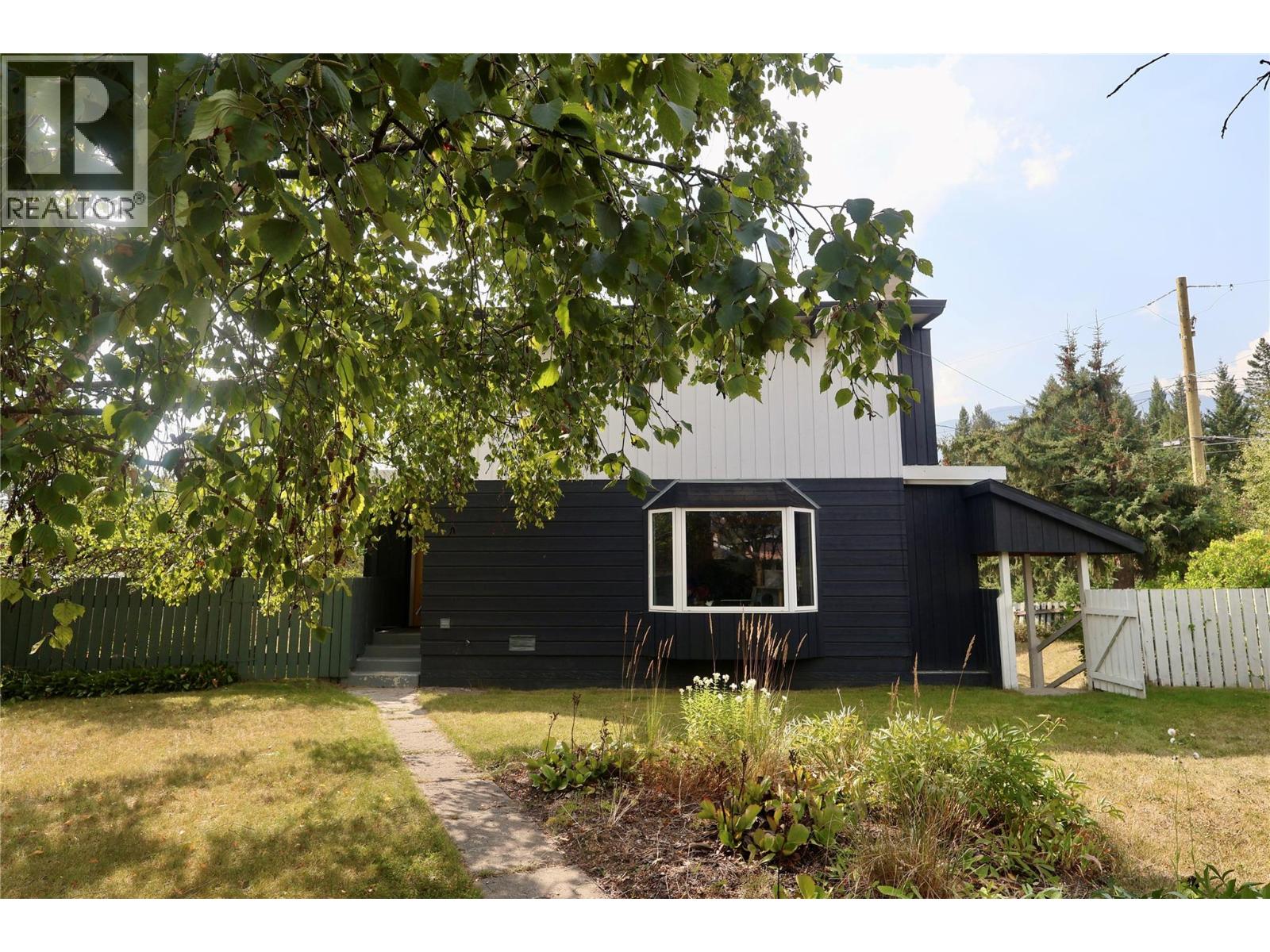 1229 Alexander Drive, Golden, British Columbia  V0A 1H0 - Photo 22 - 10381956