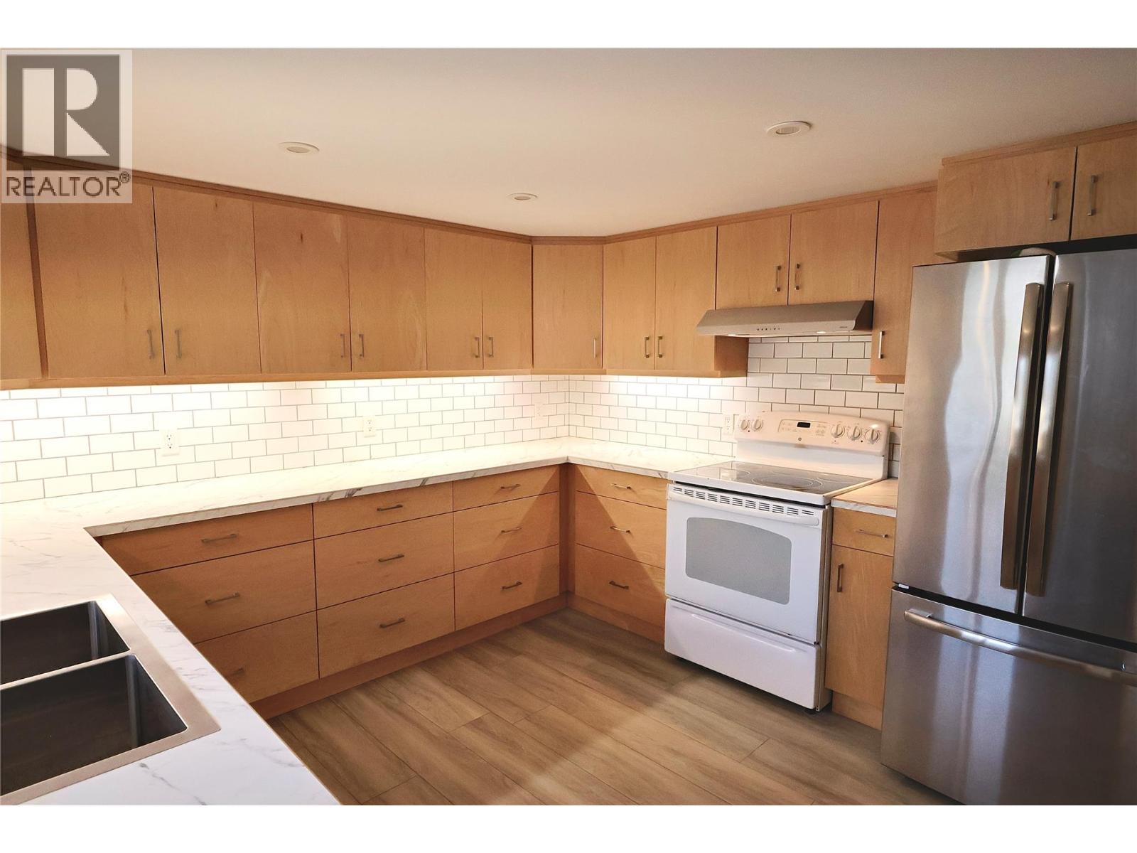 1229 Alexander Drive, Golden, British Columbia  V0A 1H0 - Photo 28 - 10381956