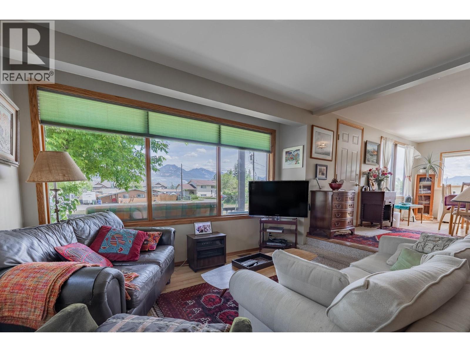 1012 11 Avenue, Invermere, British Columbia  V0A 1K4 - Photo 16 - 10383077