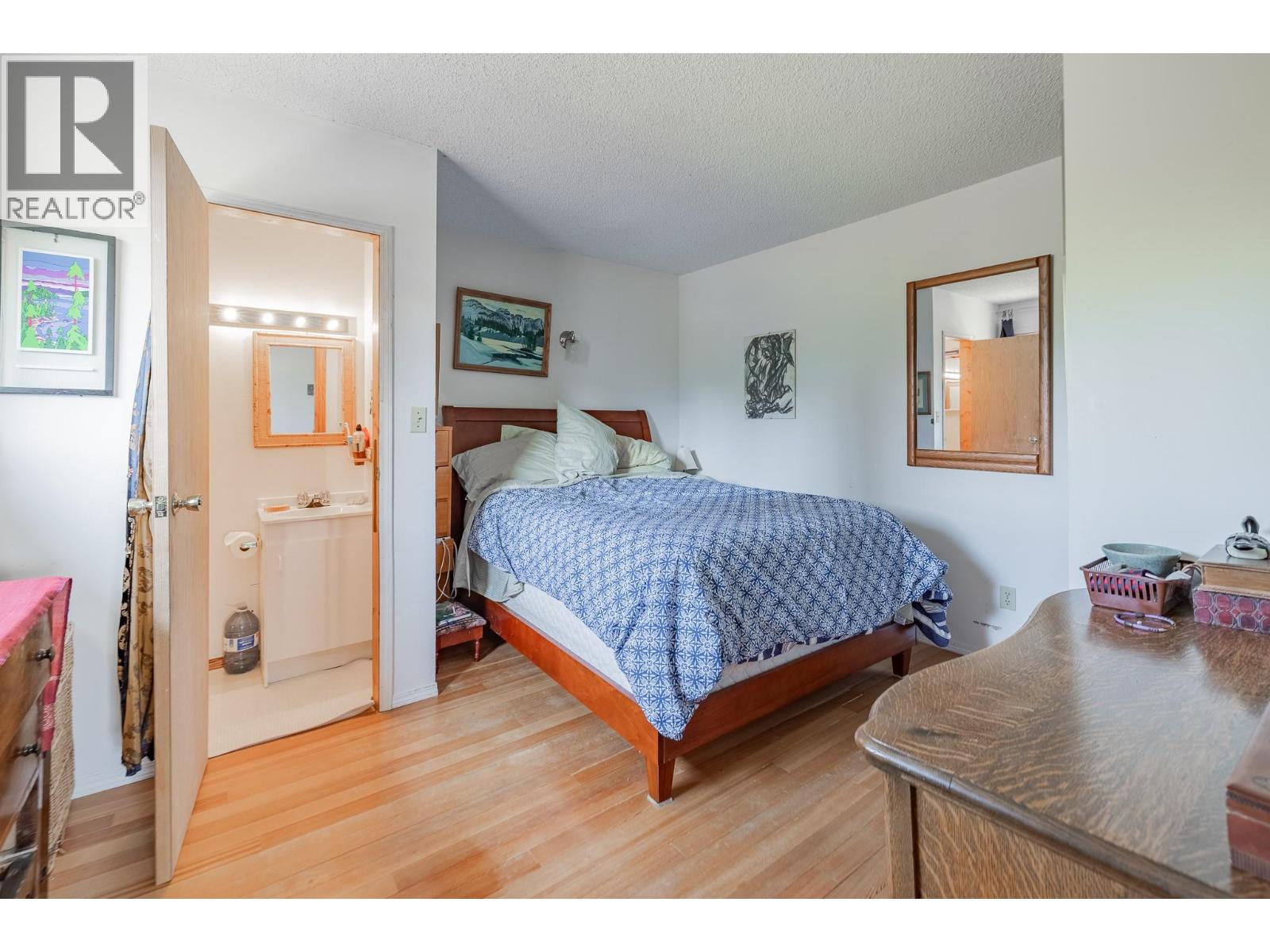 1012 11 Avenue, Invermere, British Columbia  V0A 1K4 - Photo 32 - 10383077