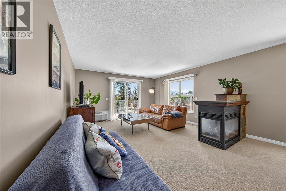 4884 Stanley Street Unit# 310, Radium Hot Springs, British Columbia  V0A 1M0 - Photo 4 - 10382883