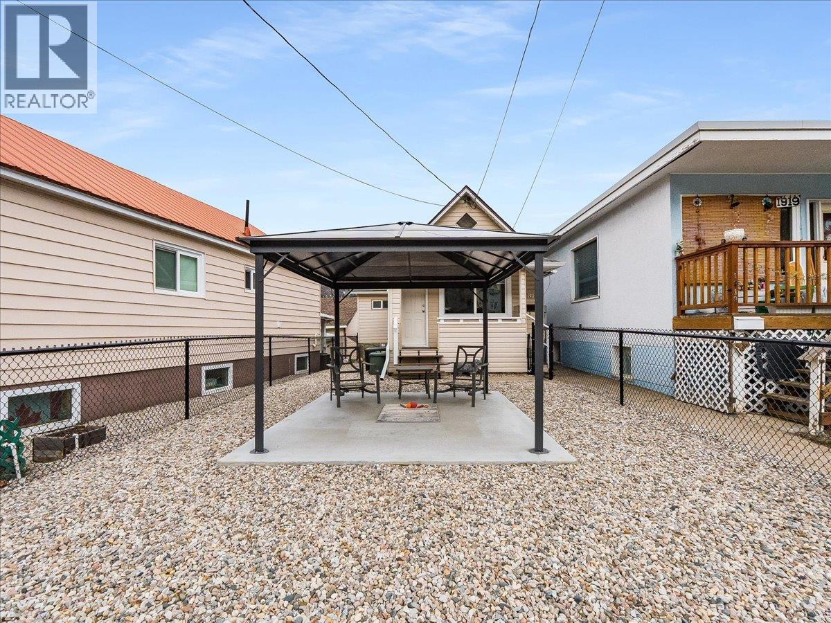 1911 Second Avenue, Trail, British Columbia  V1R 1N1 - Photo 31 - 10383096