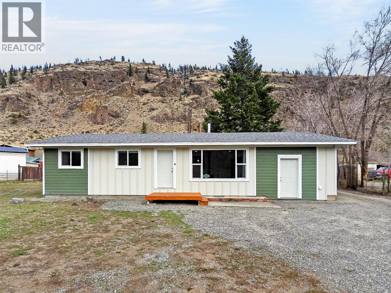 4032 Hills Frontage Road, Cache Creek, British Columbia  V0K 1H0 - Photo 1 - 10383026