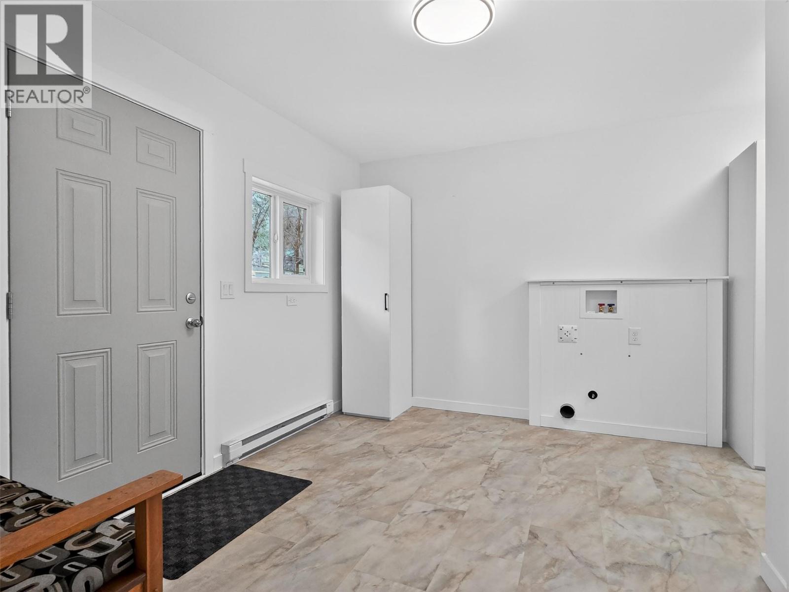 4032 Hills Frontage Road, Cache Creek, British Columbia  V0K 1H0 - Photo 13 - 10383026