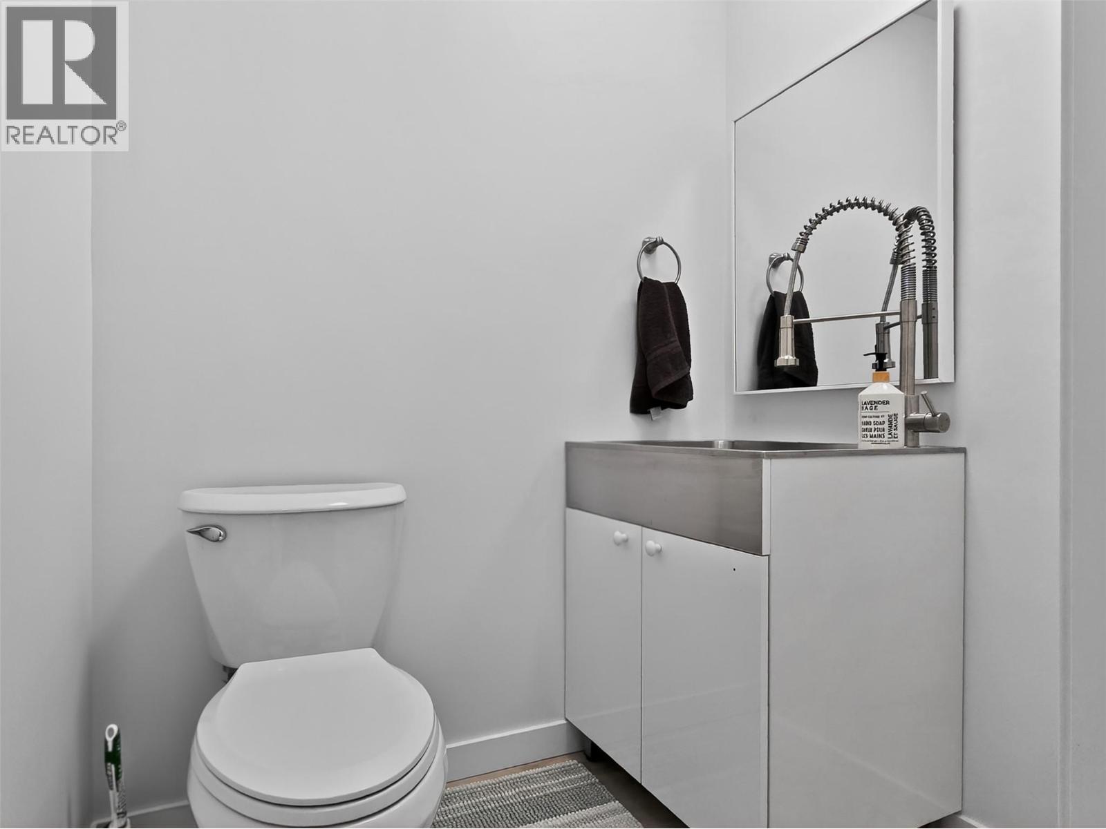 4032 Hills Frontage Road, Cache Creek, British Columbia  V0K 1H0 - Photo 16 - 10383026