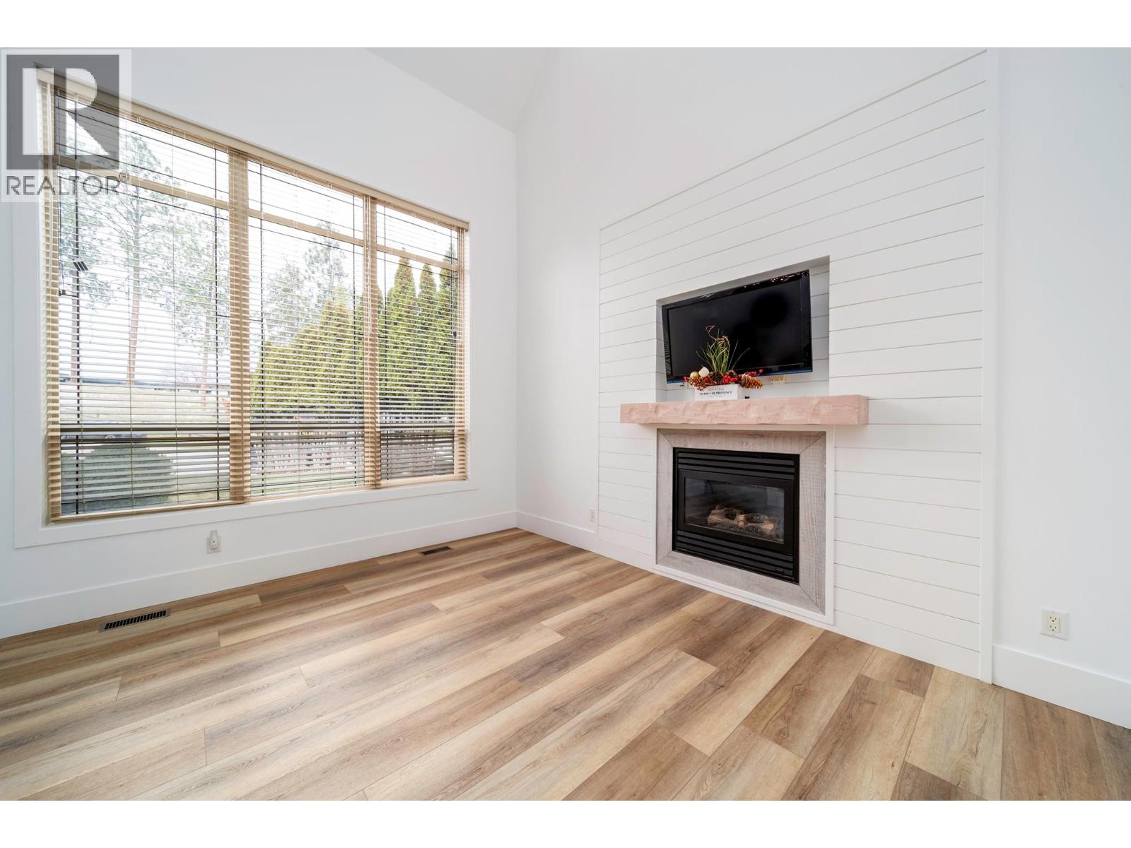 5037 Treadgold Court, Kelowna, British Columbia  V1W 5B4 - Photo 14 - 10382876