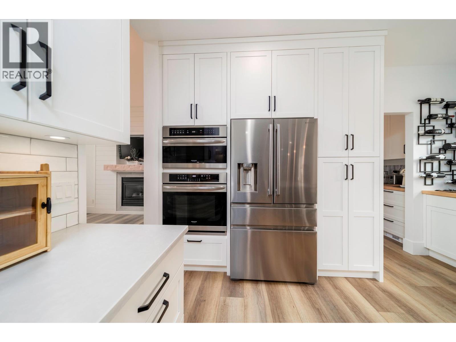 5037 Treadgold Court, Kelowna, British Columbia  V1W 5B4 - Photo 25 - 10382876