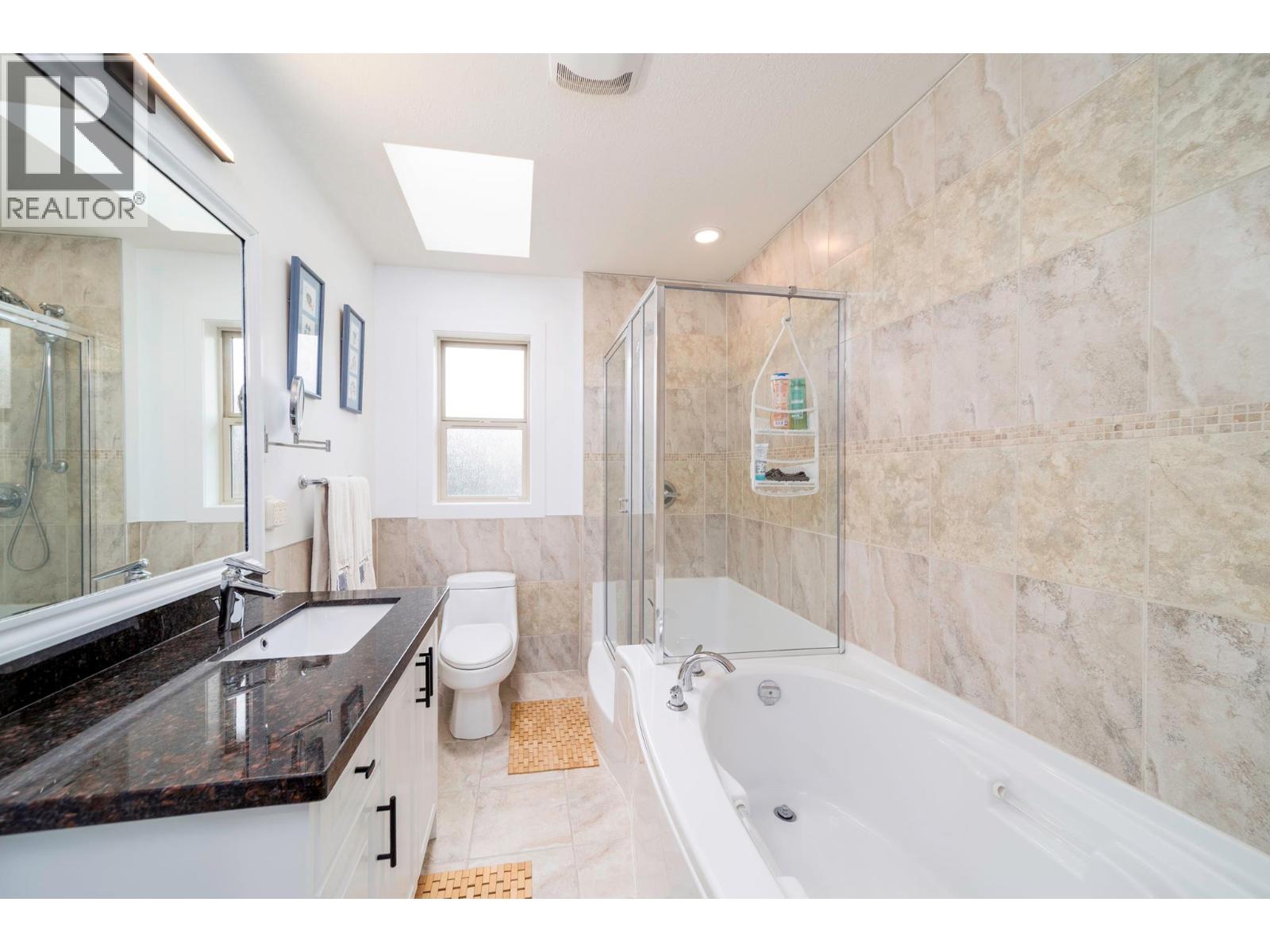 5037 Treadgold Court, Kelowna, British Columbia  V1W 5B4 - Photo 33 - 10382876