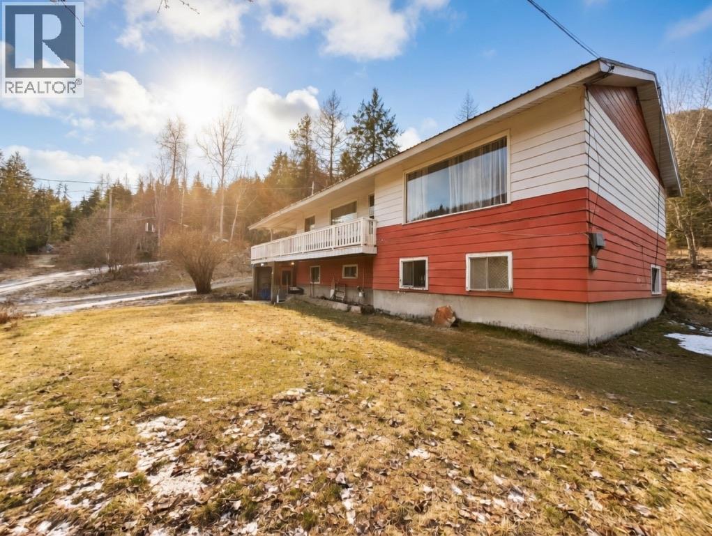 2612 Silver King Road, Nelson, British Columbia  V1L 1C9 - Photo 2 - 10382655