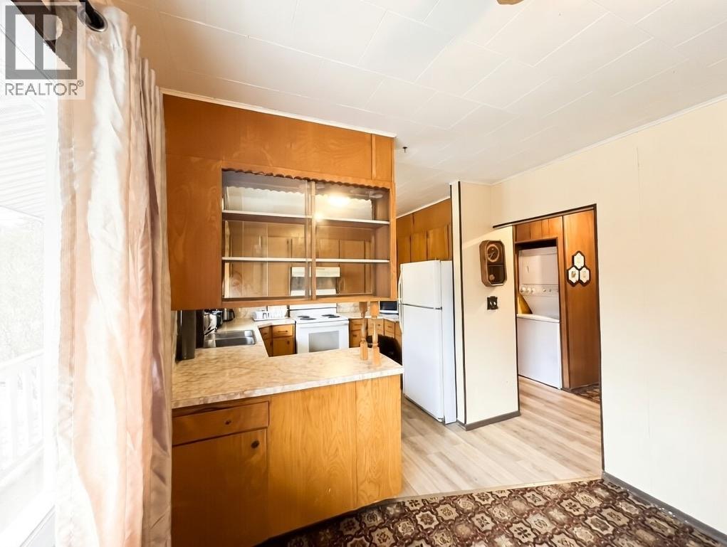 2612 Silver King Road, Nelson, British Columbia  V1L 1C9 - Photo 5 - 10382655