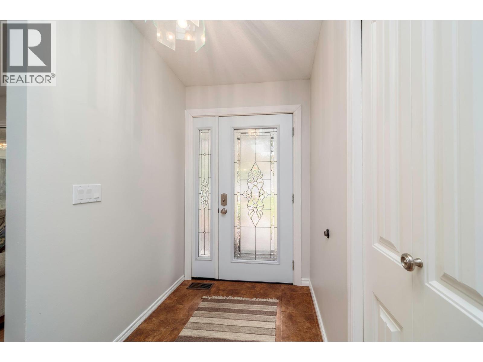 10943 Eva Road, Lake Country, British Columbia  V4V 1H4 - Photo 4 - 10382851