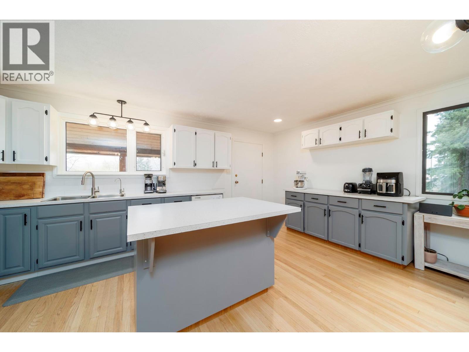 11011 Hallam Drive, Lake Country, British Columbia  V4V 1P2 - Photo 11 - 10382787