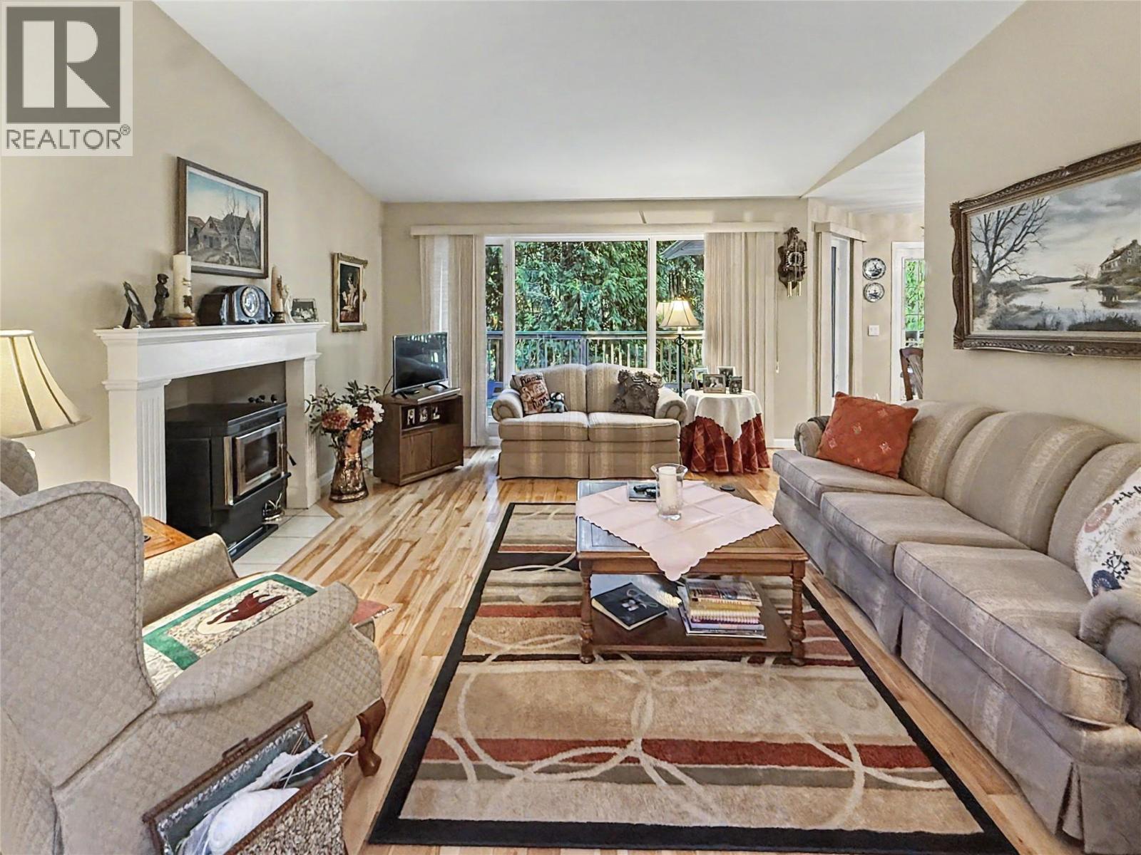 3150 Hama Road, Christina Lake, British Columbia  V0H 1E0 - Photo 12 - 10383082