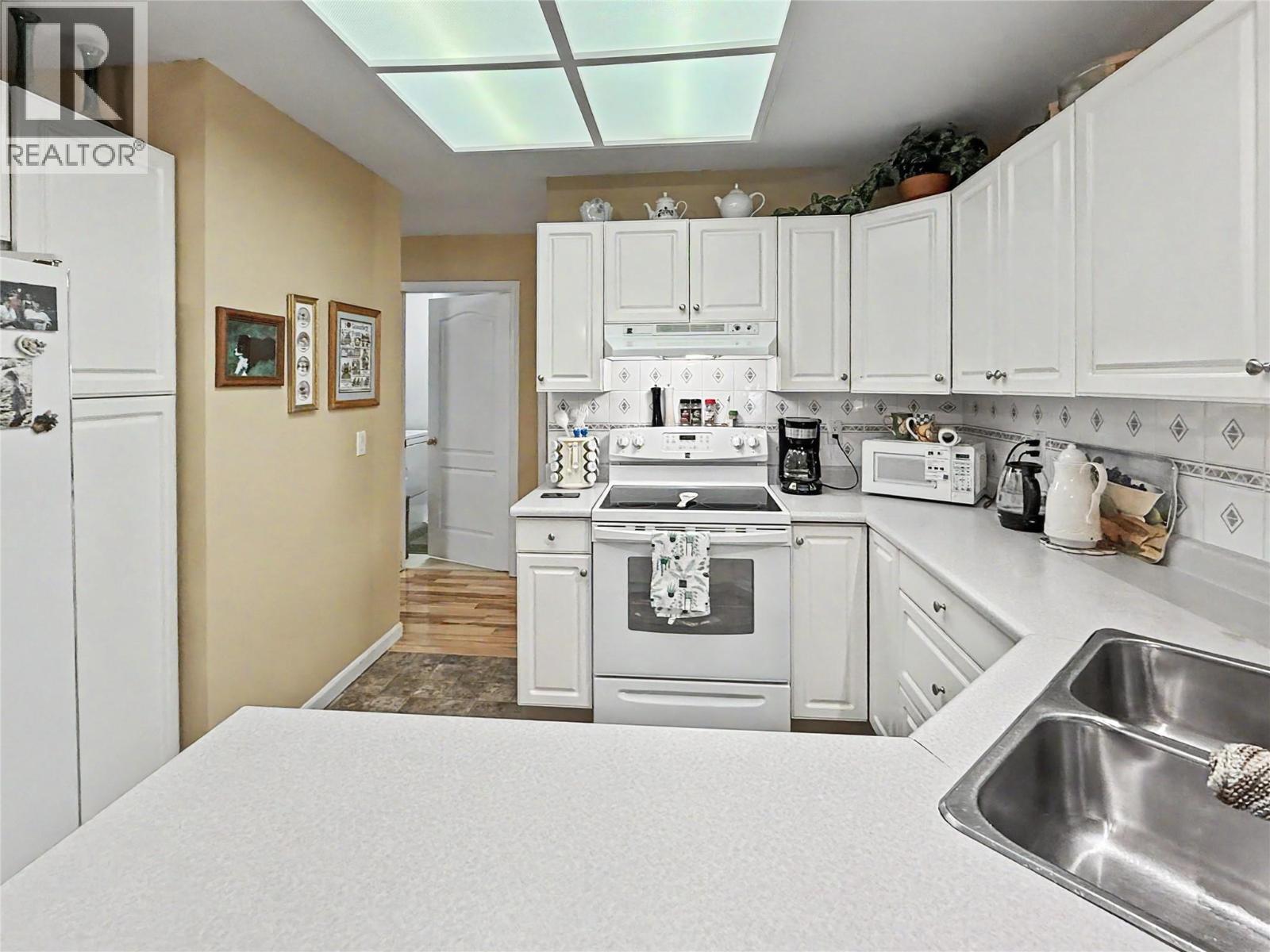 3150 Hama Road, Christina Lake, British Columbia  V0H 1E0 - Photo 16 - 10383082