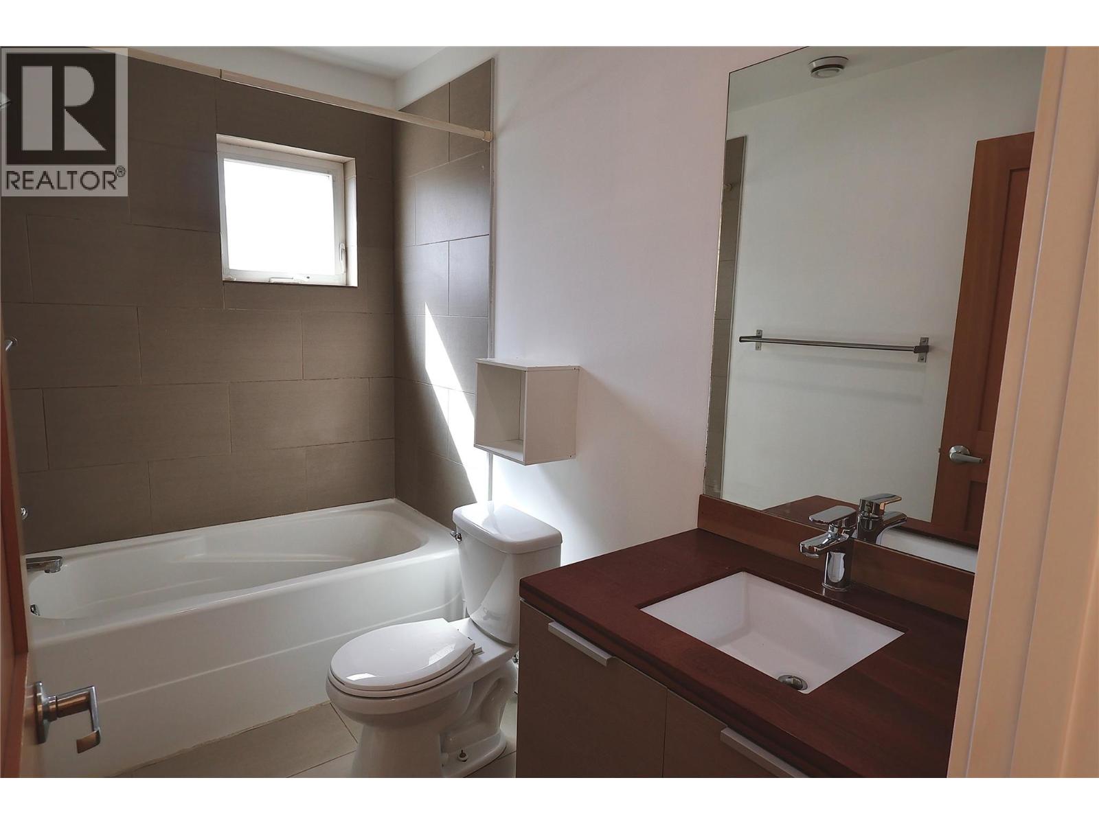 503 10th Street S Unit# B, Golden, British Columbia  V0A 1H0 - Photo 23 - 10381940