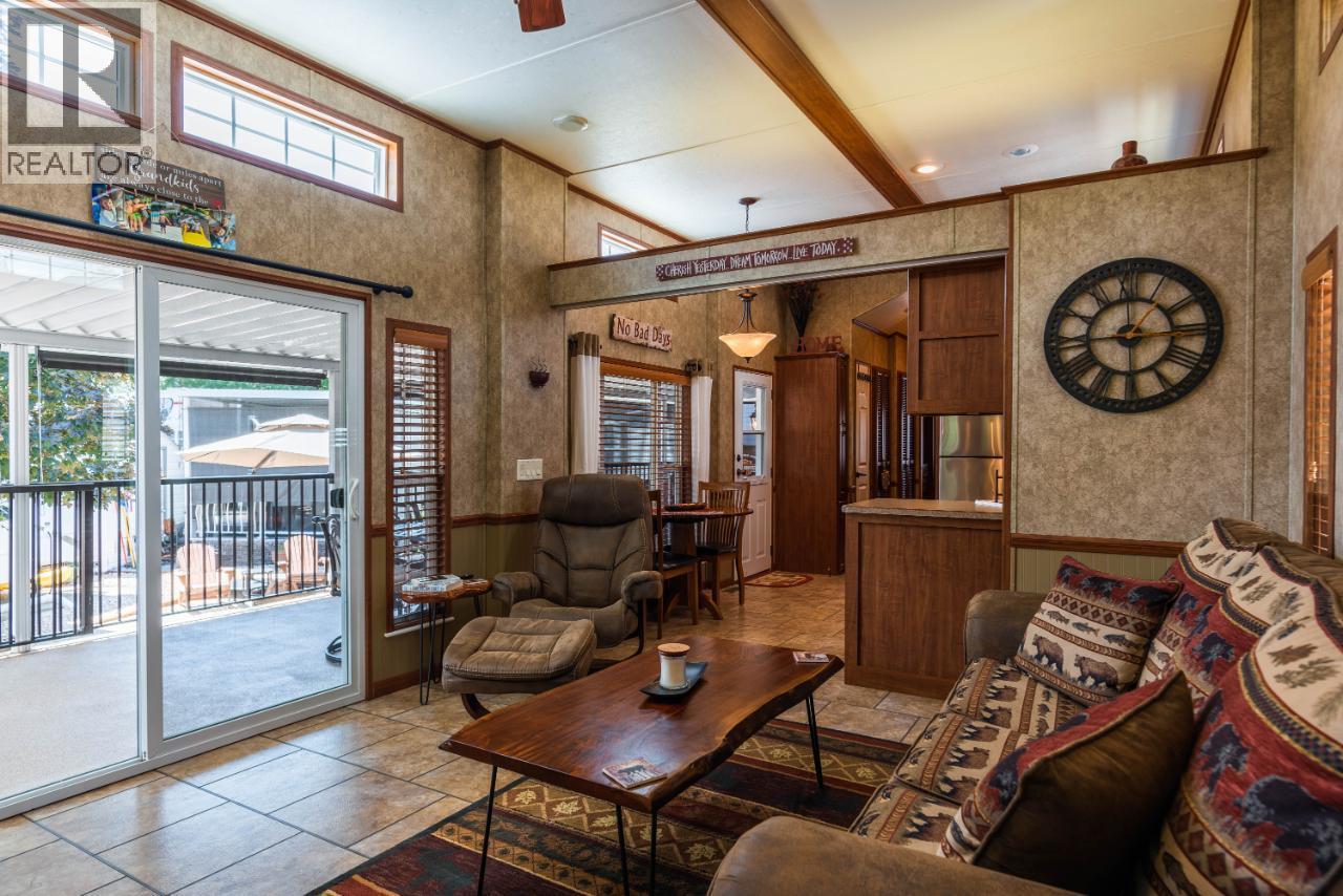 1835 Bakery Frontage Road Unit# 108, Christina Lake, British Columbia  V0H 1E0 - Photo 16 - 10383087