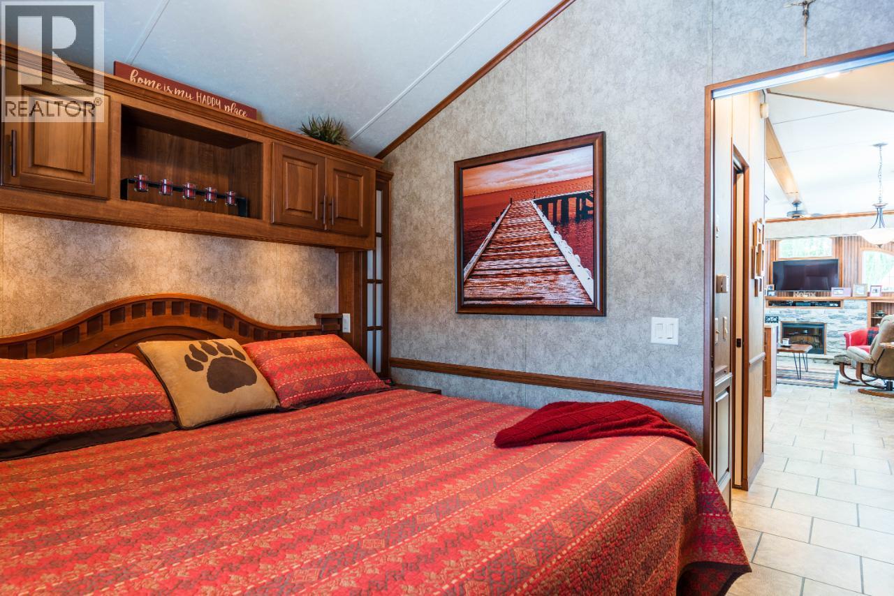 1835 Bakery Frontage Road Unit# 108, Christina Lake, British Columbia  V0H 1E0 - Photo 17 - 10383087