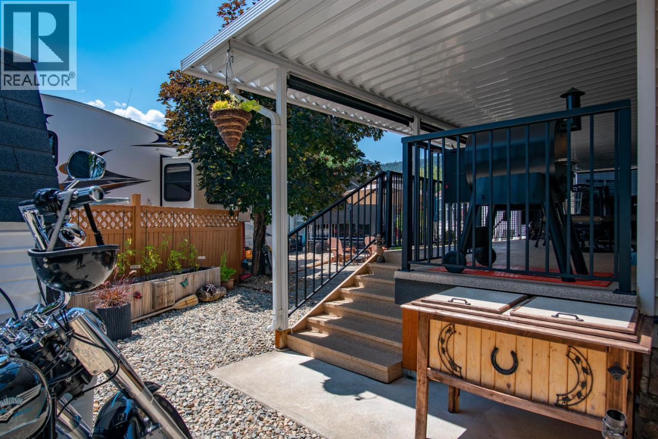 1835 Bakery Frontage Road Unit# 108, Christina Lake, British Columbia  V0H 1E0 - Photo 5 - 10383087