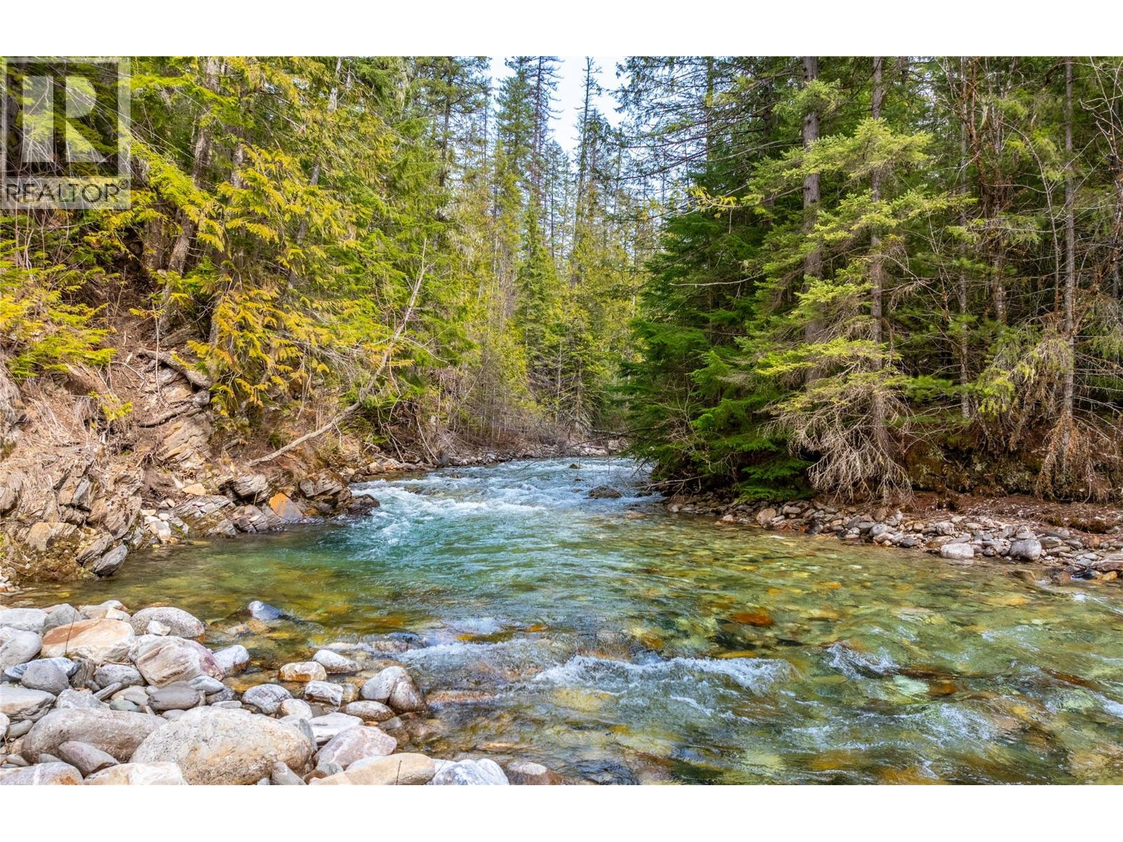 16328 Wadds Road, Crawford Bay, British Columbia  V0B 1E0 - Photo 10 - 10383069