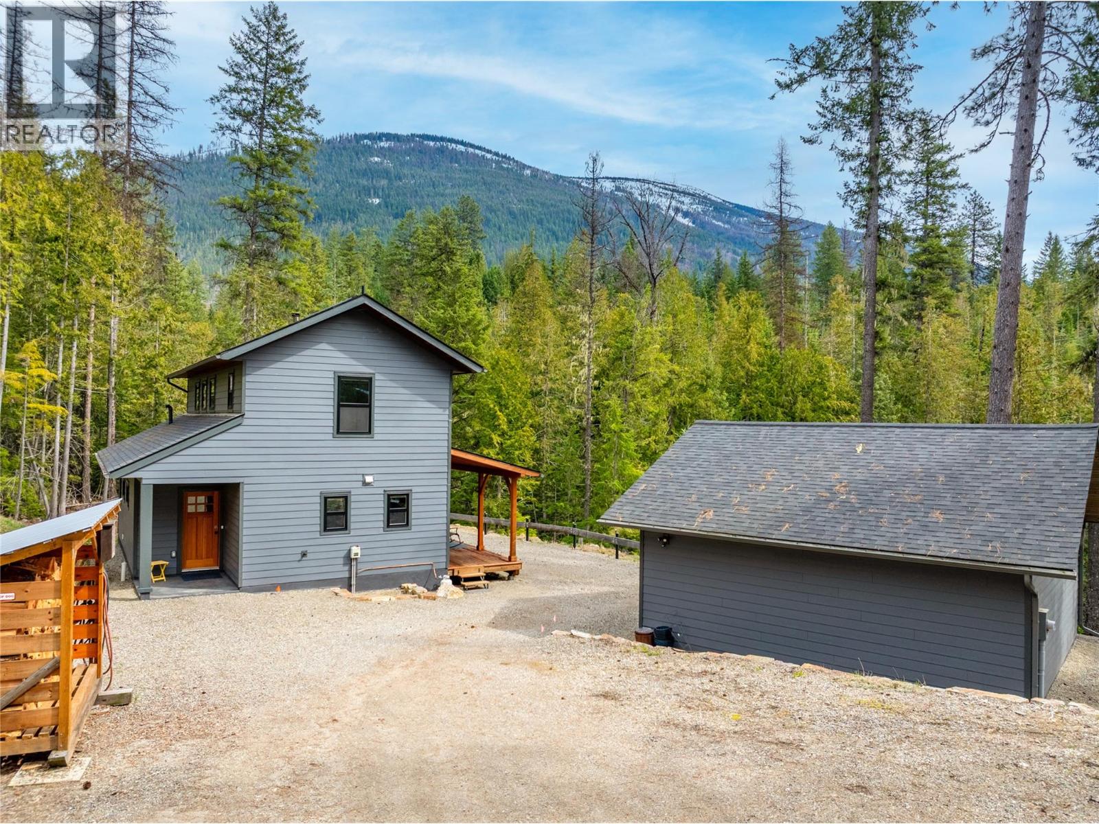 16328 Wadds Road, Crawford Bay, British Columbia  V0B 1E0 - Photo 7 - 10383069