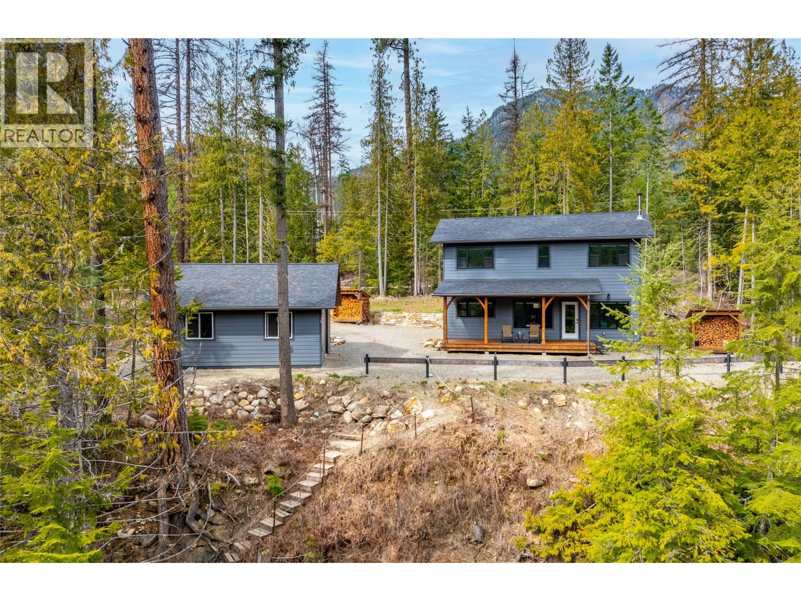 16328 Wadds Road, Crawford Bay, British Columbia  V0B 1E0 - Photo 8 - 10383069