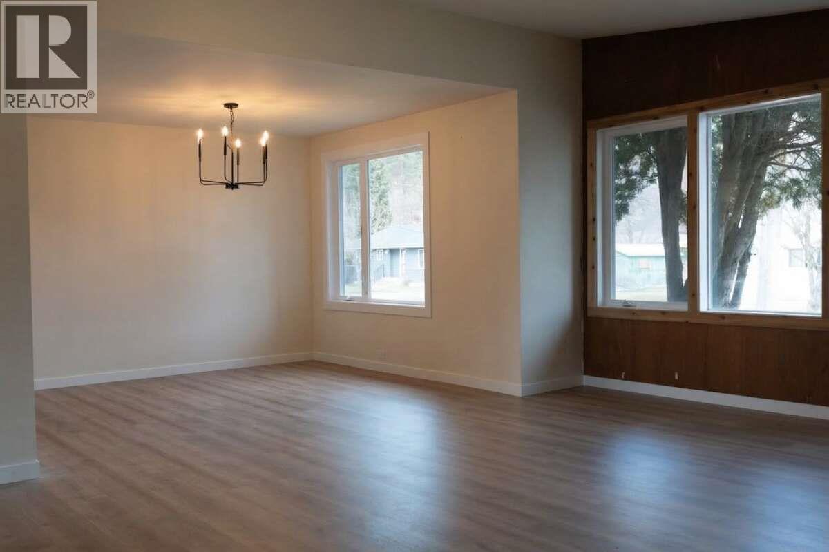 7551 7th Street, Grand Forks, British Columbia  V0H 1H0 - Photo 10 - 10383156