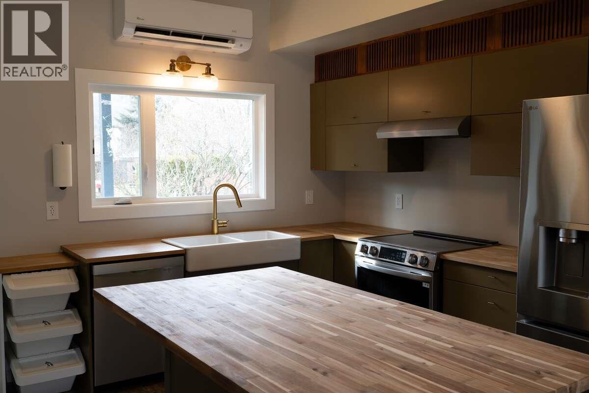 7551 7th Street, Grand Forks, British Columbia  V0H 1H0 - Photo 14 - 10383156