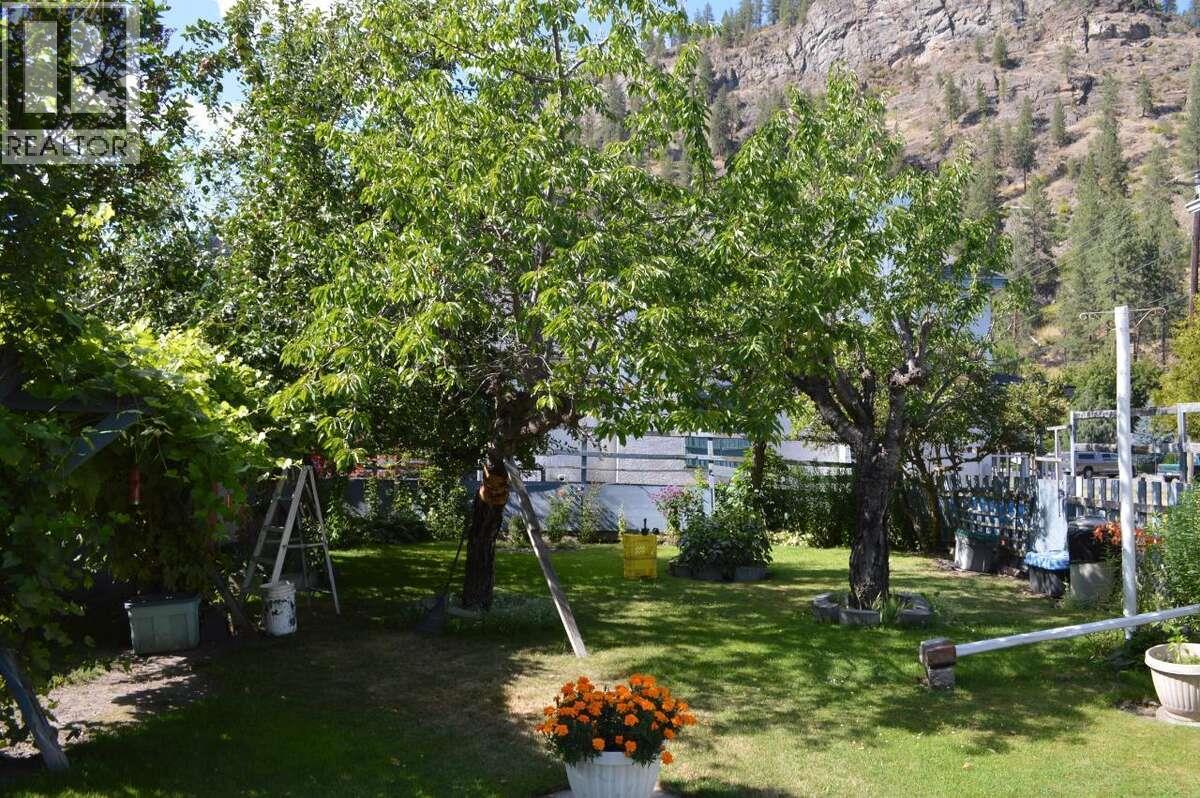 7551 7th Street, Grand Forks, British Columbia  V0H 1H0 - Photo 27 - 10383156