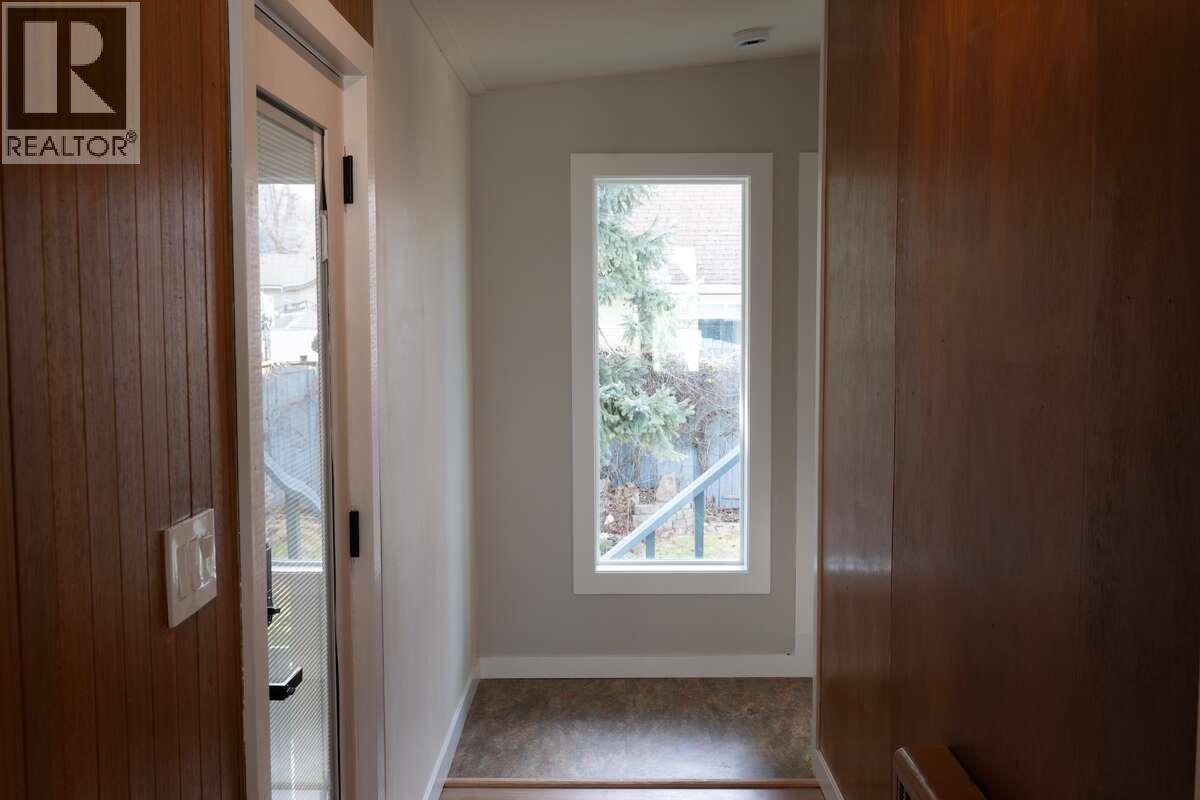 7551 7th Street, Grand Forks, British Columbia  V0H 1H0 - Photo 6 - 10383156