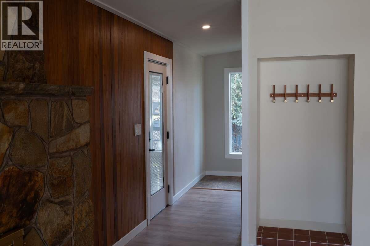 7551 7th Street, Grand Forks, British Columbia  V0H 1H0 - Photo 7 - 10383156