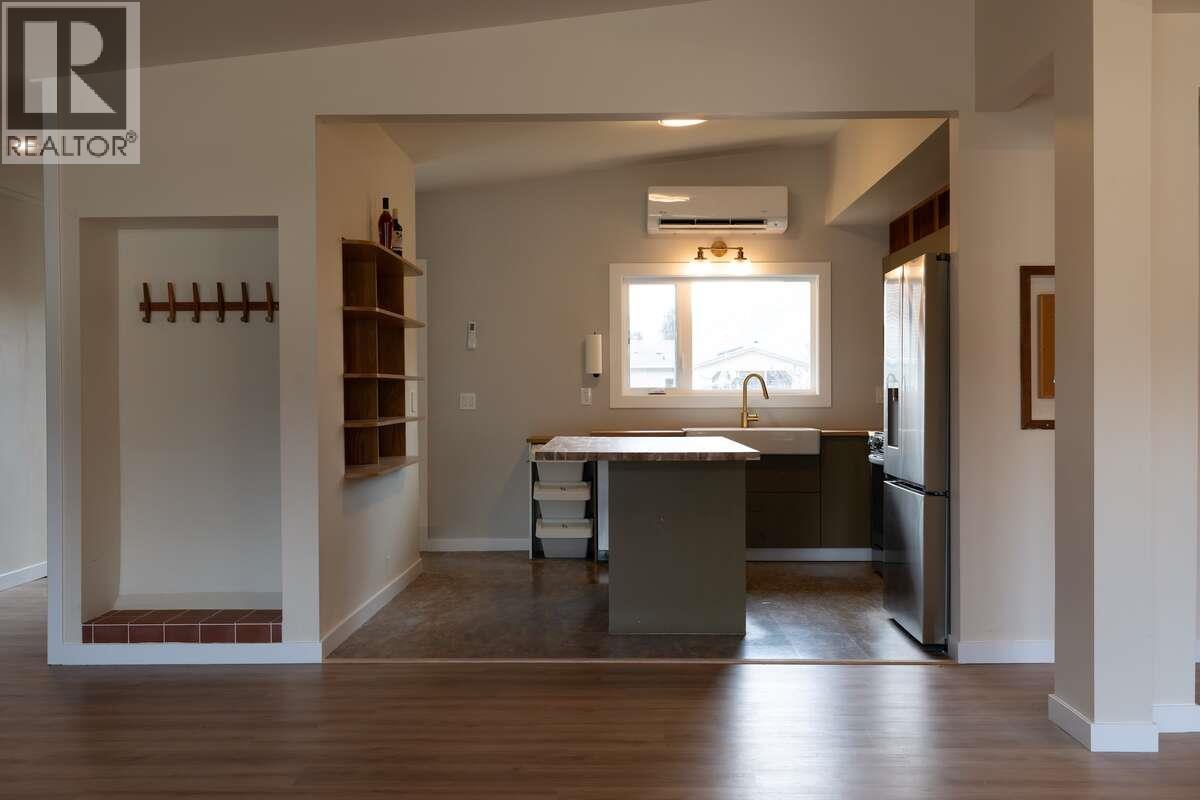 7551 7th Street, Grand Forks, British Columbia  V0H 1H0 - Photo 9 - 10383156