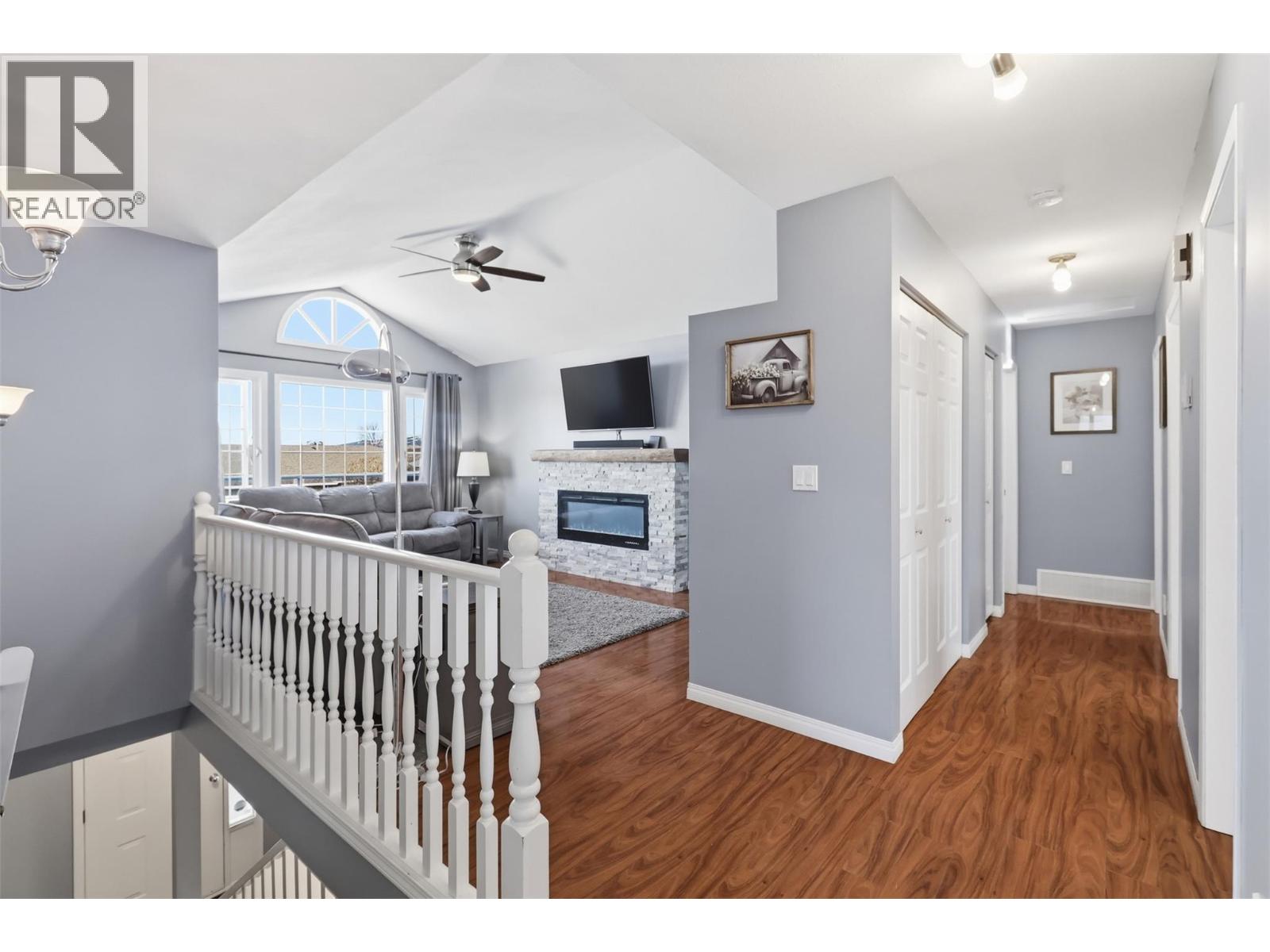 2164 Garymede Drive, Kamloops, British Columbia  V1S 1N9 - Photo 4 - 10383083