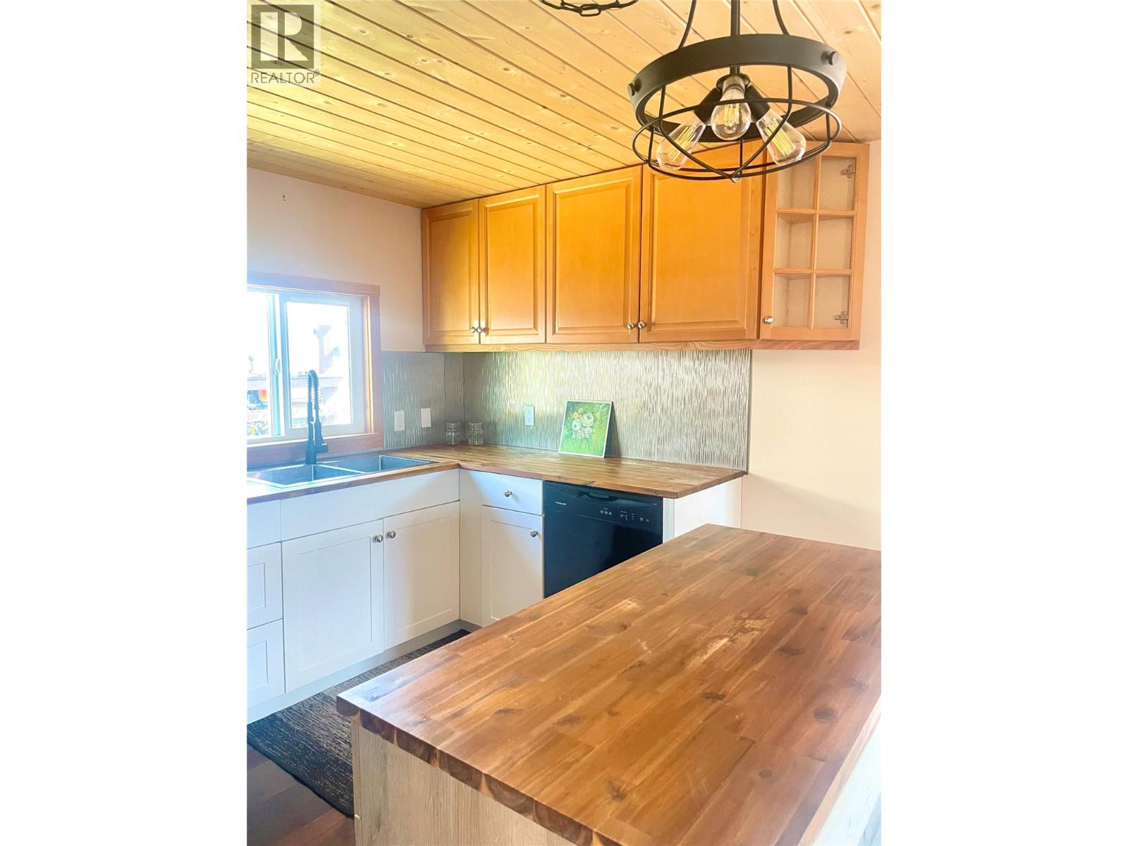 Pad #14 - 5174 Lambert Road, Invermere, British Columbia  V0A 1K2 - Photo 10 - 10382709